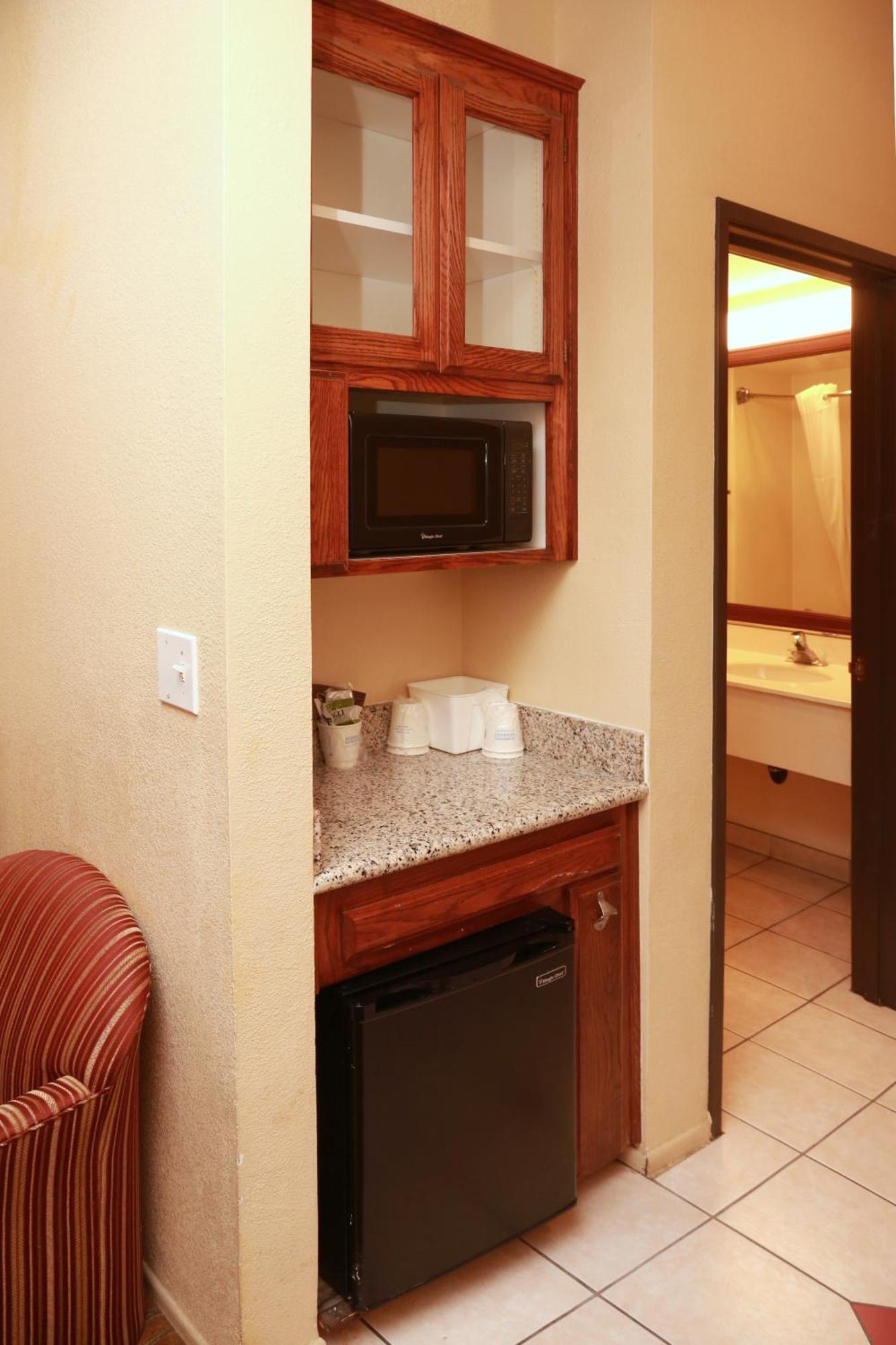 Ramada By Wyndham Fresno Northwest Hotel Екстериор снимка