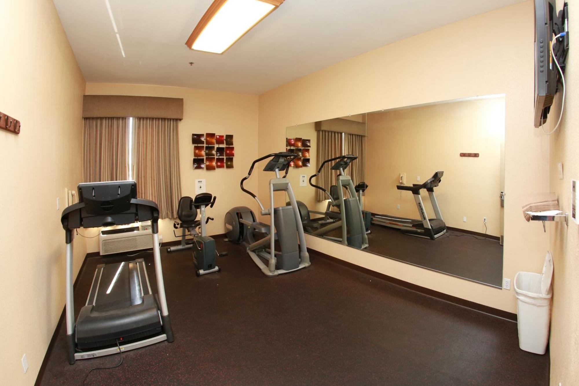 Ramada By Wyndham Fresno Northwest Hotel Екстериор снимка